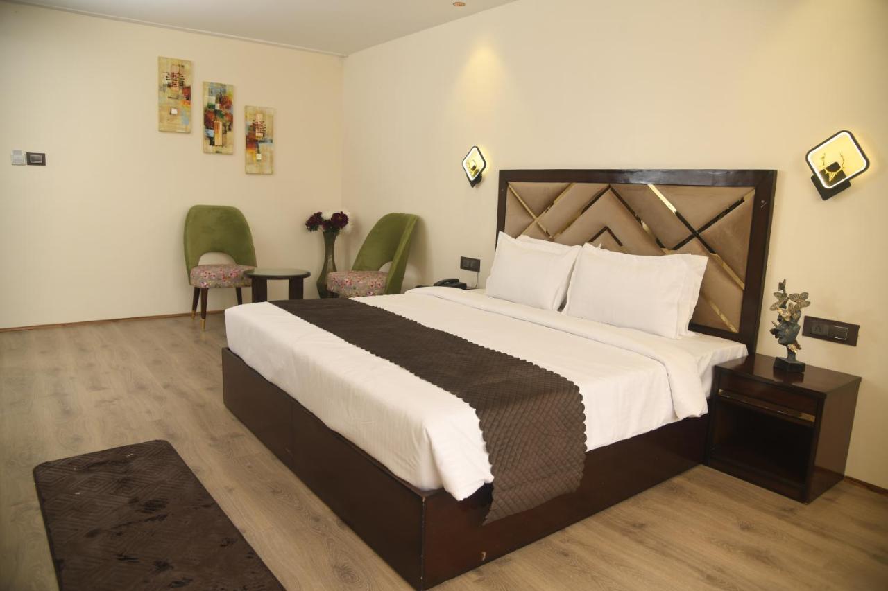 Cloud Social Hotel Shillong Eksteriør billede