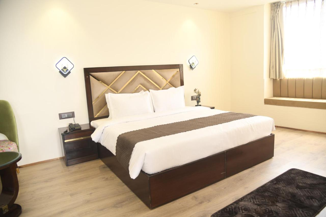 Cloud Social Hotel Shillong Eksteriør billede